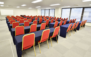 大規模な試験や研修におすすめ